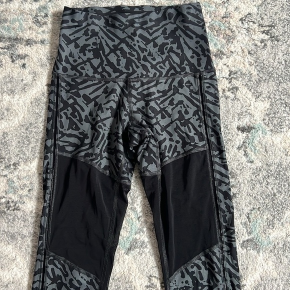Lululemon Hot To Street Pant - Picture 2 of 16